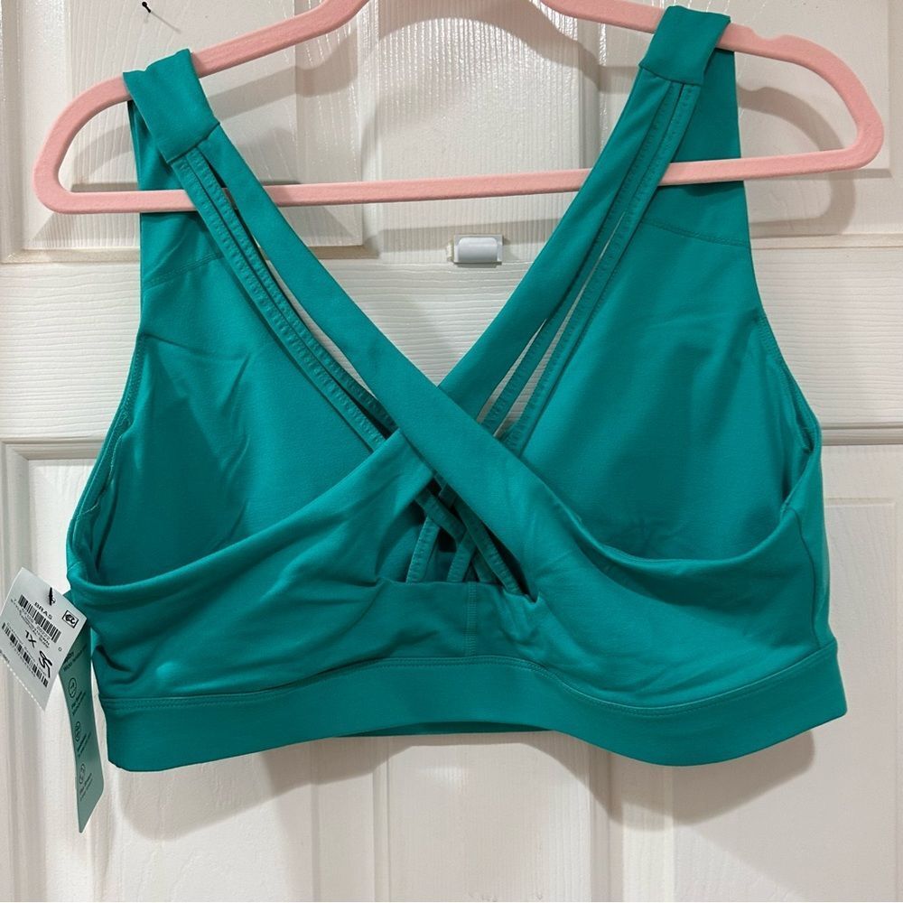 Ideology sports bra. New with tag - Picture 2 of 8